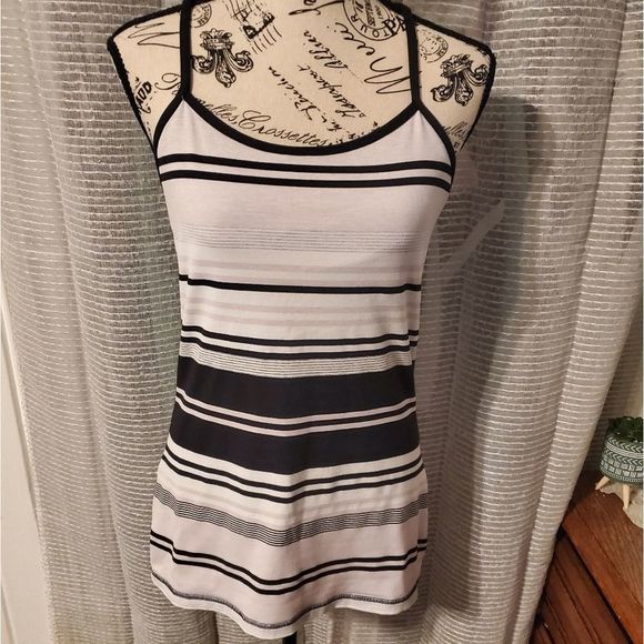 lululemon athletica Tops - Lululemon racerback striped tank top sz 10